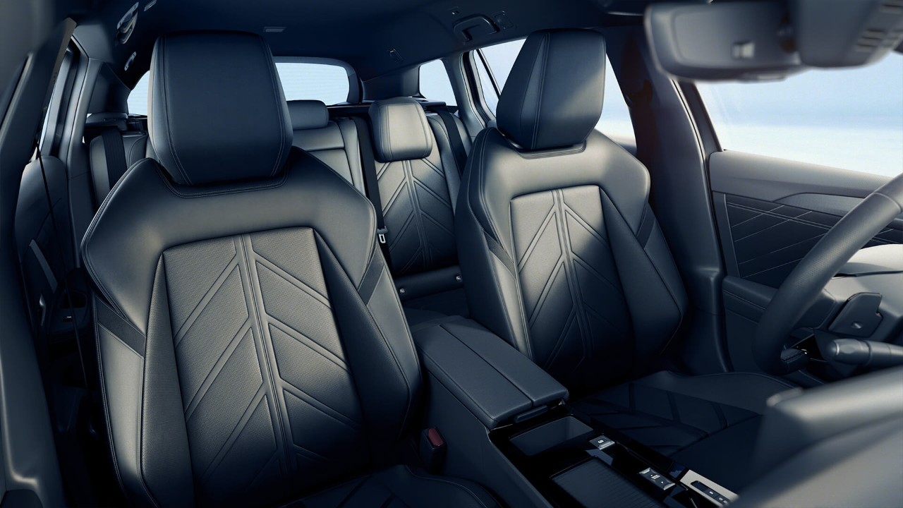 Egy Opel Astra Sports Tourer ülései elölnézetből